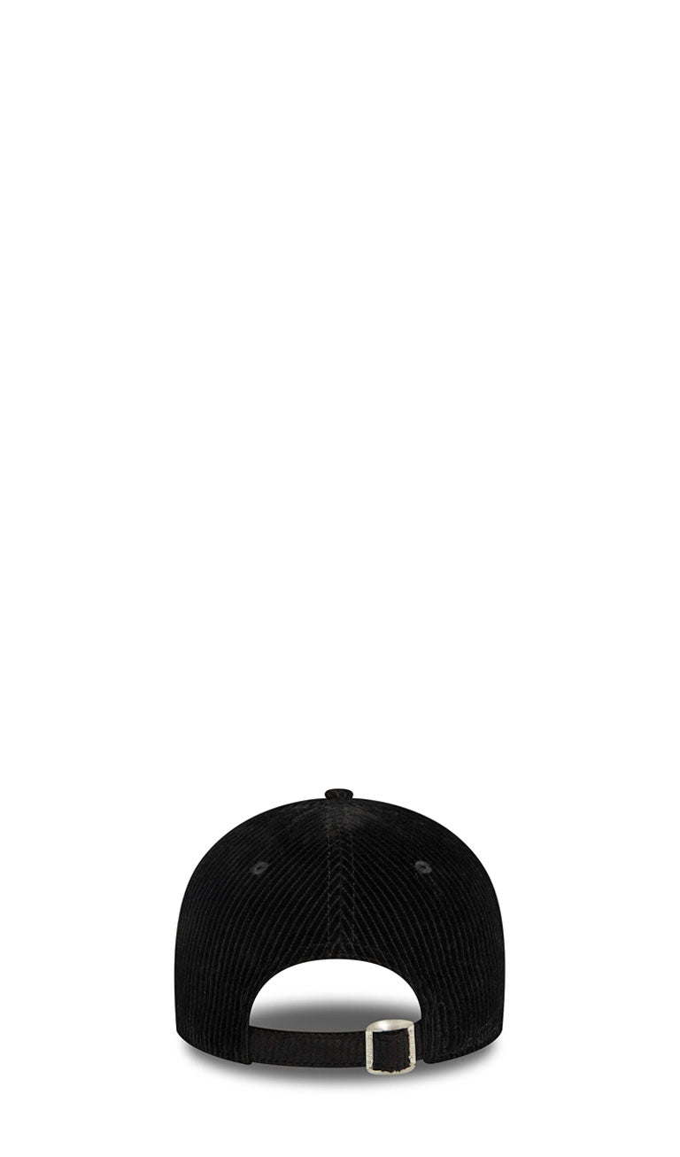 NEW ERA - Cappello 'NY Yankees' in velluto nero e logo bianco