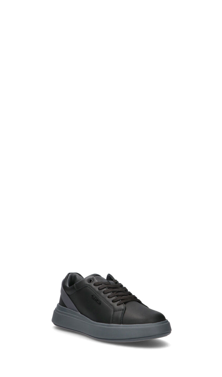 CALVIN KLEIN Sneaker uomo nera in pelle