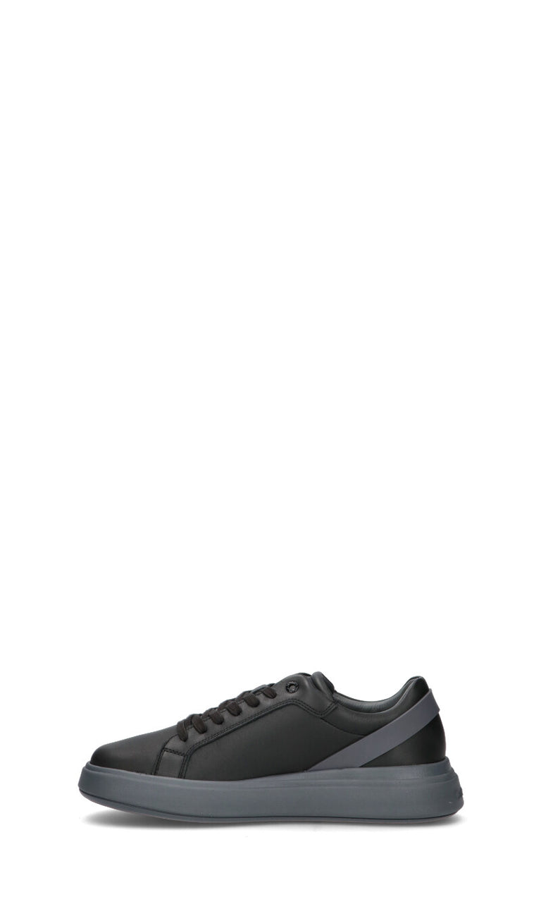 CALVIN KLEIN Sneaker uomo nera in pelle