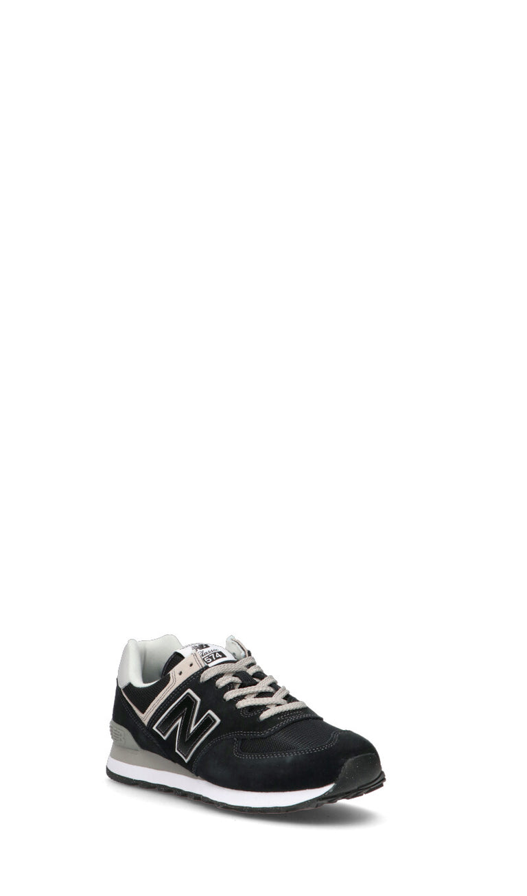 NEW BALANCE Sneaker uomo nera in pelle