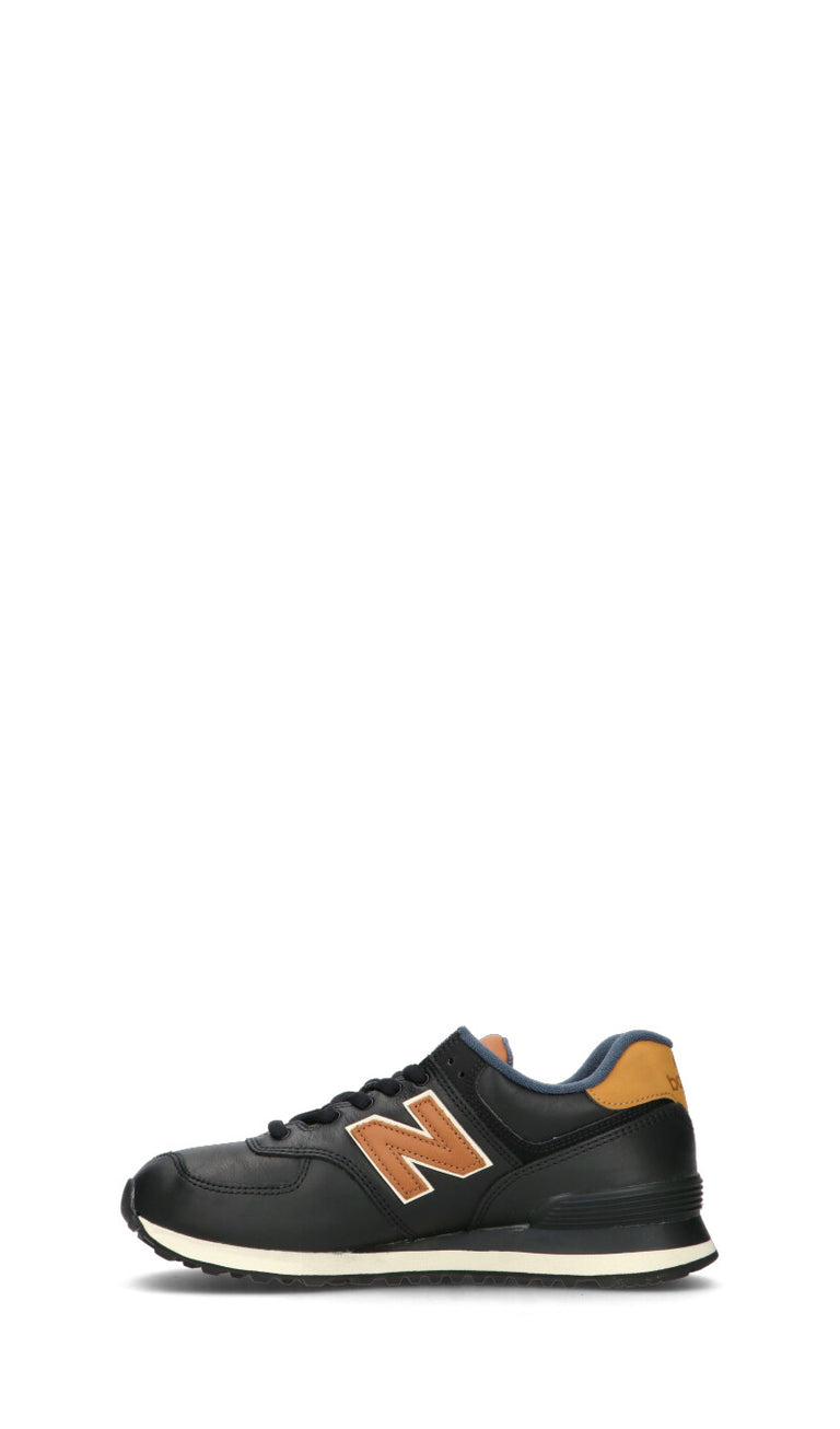 NEW BALANCE Sneaker uomo nera in pelle