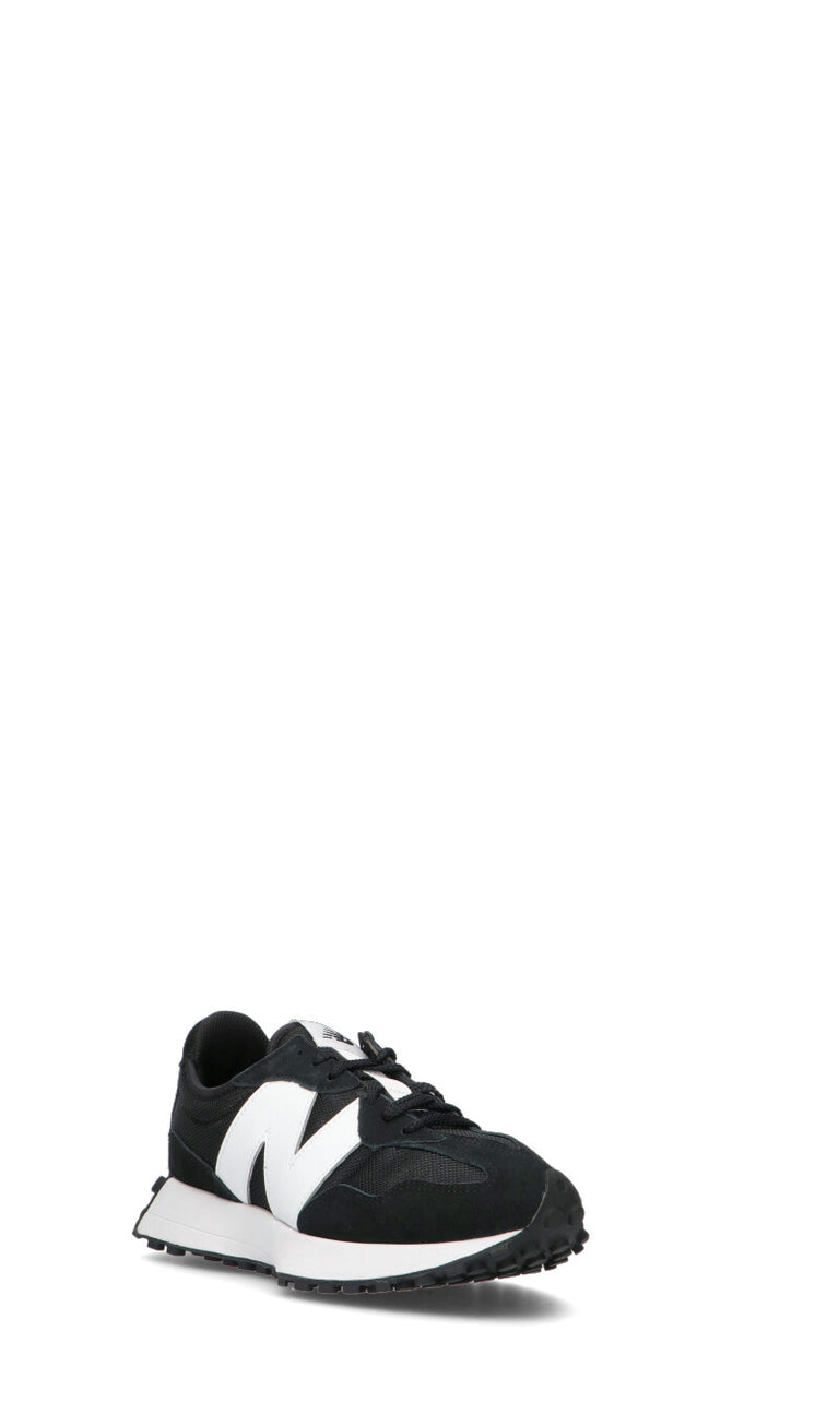 NEW BALANCE Sneaker uomo nera in pelle