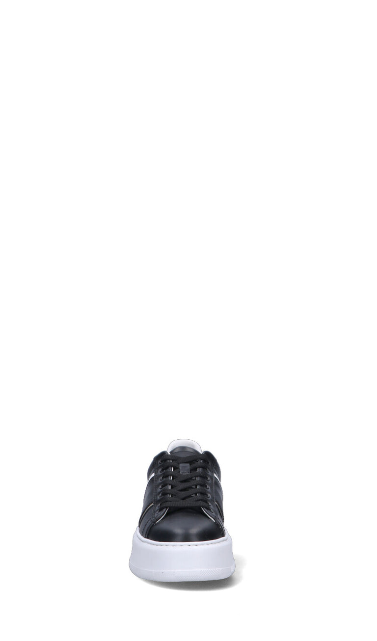 WOOLRICH Sneaker donna nera in pelle